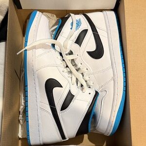 Nike White Black Blue Retro High-Top Sneakers